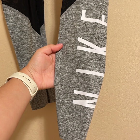 Nike Leggings - Picture 2 of 6